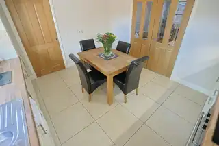 15 Cedar LodgeImage 23