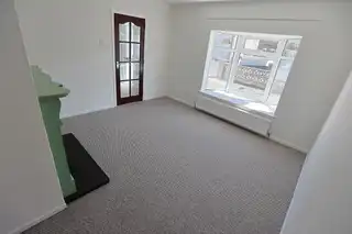 2 Lakeview ParkImage 9