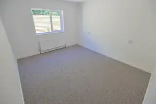2 Lakeview ParkImage 24