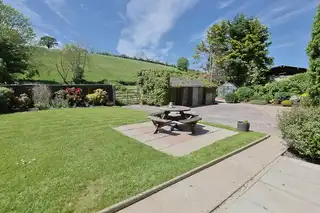 40 Acton VillageImage 43