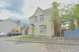 235 Kernan Hill ManorImage 3