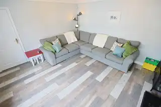 235 Kernan Hill ManorImage 8