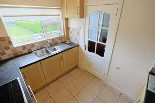 16 Riverdale CrescentImage 10