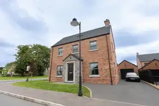 Image 1 for 3 Blackthorn Manor