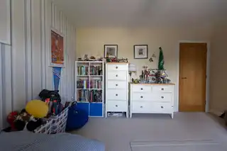 2 Bachelors AvenueImage 72