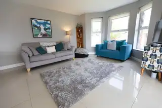 2 Bachelors AvenueImage 28