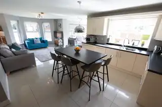 2 Bachelors AvenueImage 26