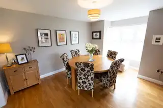 2 Bachelors AvenueImage 14