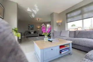 2 Bachelors AvenueImage 33