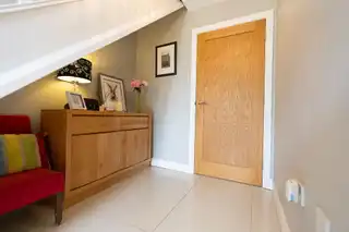 2 Bachelors AvenueImage 7