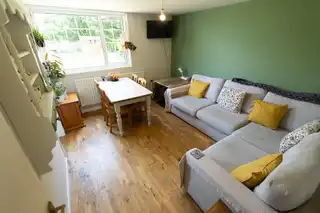 14 Rosemount AvenueImage 11