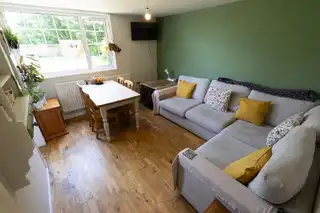 14 Rosemount AvenueImage 9