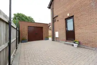1 Brookfield ManorImage 31