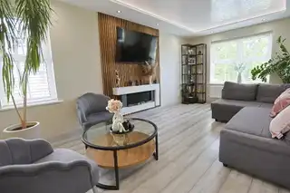 3 Parsons GateImage 9