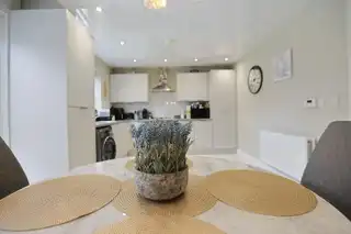3 Parsons GateImage 24