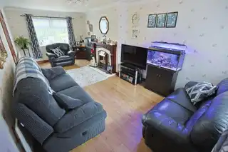 39 Dungormley EstateImage 9
