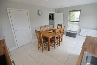 56 Parsons GateImage 25