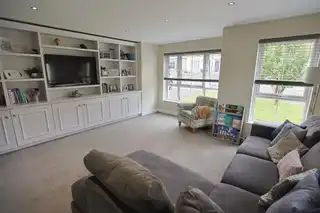 56 Parsons GateImage 12