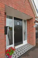 16 Connaught ParkImage 7