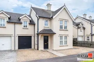 Image 1 for 17 Ardean Manor