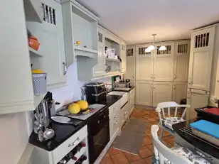 2 Parkwood CourtImage 8
