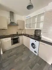 4 32 Chatsworth StreetImage 6