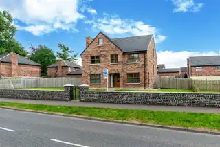 Image 1 for 12B Glen Road