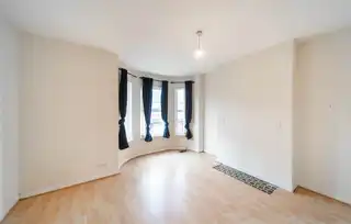 25 Woodcot AvenueImage 9