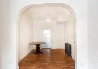 25 Woodcot AvenueImage 4