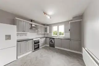Apt 35 Lagmore GlenImage 10