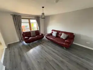 Apt 8 Forest GroveImage 2