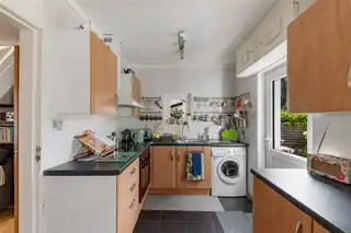 82 Sunnyhill ParkImage 7
