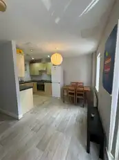 211 College Court CentralImage 4