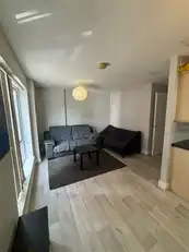 211 College Court CentralImage 3