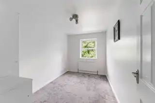 48 Minnowburn MewsImage 18