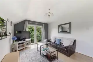 48 Minnowburn MewsImage 7