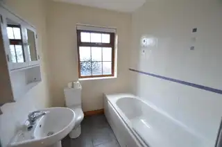 4 Broomhill CourtImage 6