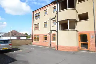 Image 1 for 4 Broomhill Court