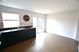 28 Atherton SquareImage 9
