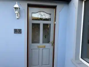 5 Priory CourtyardImage 3