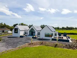 Image 1 for Clogher