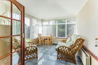 18 Lombard ParkImage 10