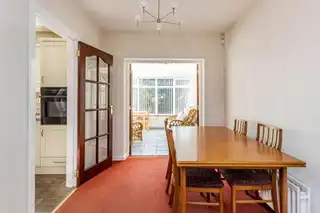 18 Lombard ParkImage 9
