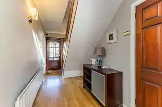18 Lombard ParkImage 4