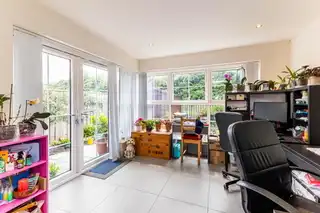 15 Meadow GreenImage 8