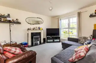 15 Meadow GreenImage 5