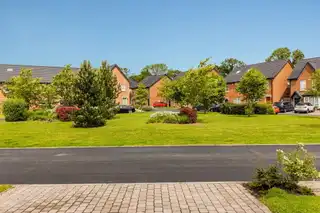 15 Meadow GreenImage 18