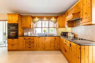 7 Willow LodgeImage 7