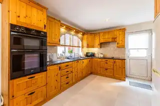 7 Willow LodgeImage 9