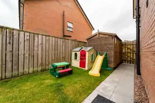 11 Meadow GreenImage 17